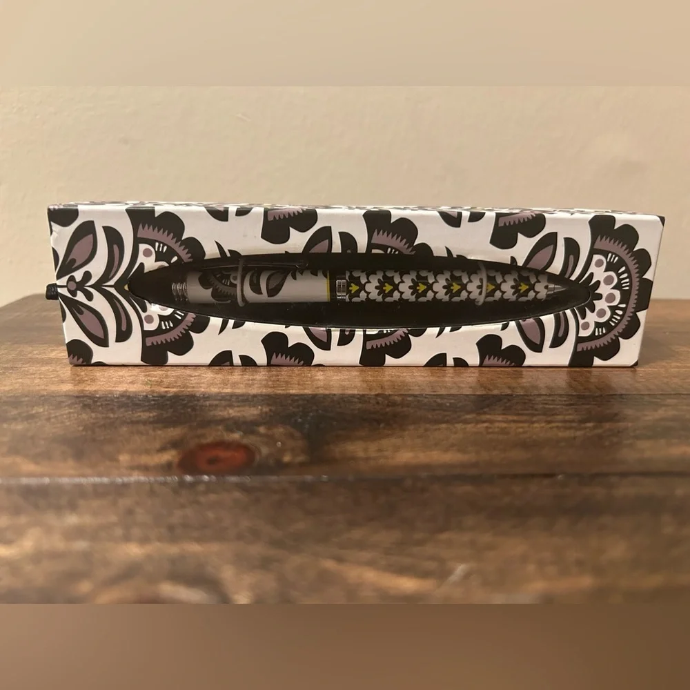 Nib Vera Bradley Black & Yellow Fanfare Floral Ballpoint Pen Refillable Gift Box